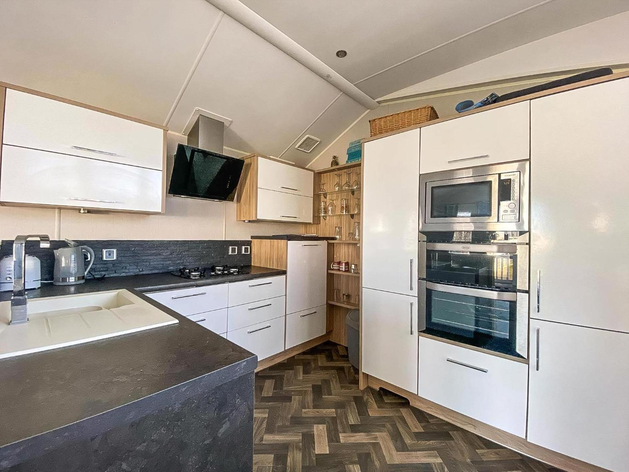 Luxury Caravan At Seaview Holiday Park In Kent Ref 47034Pb 위트스터블 외부 사진