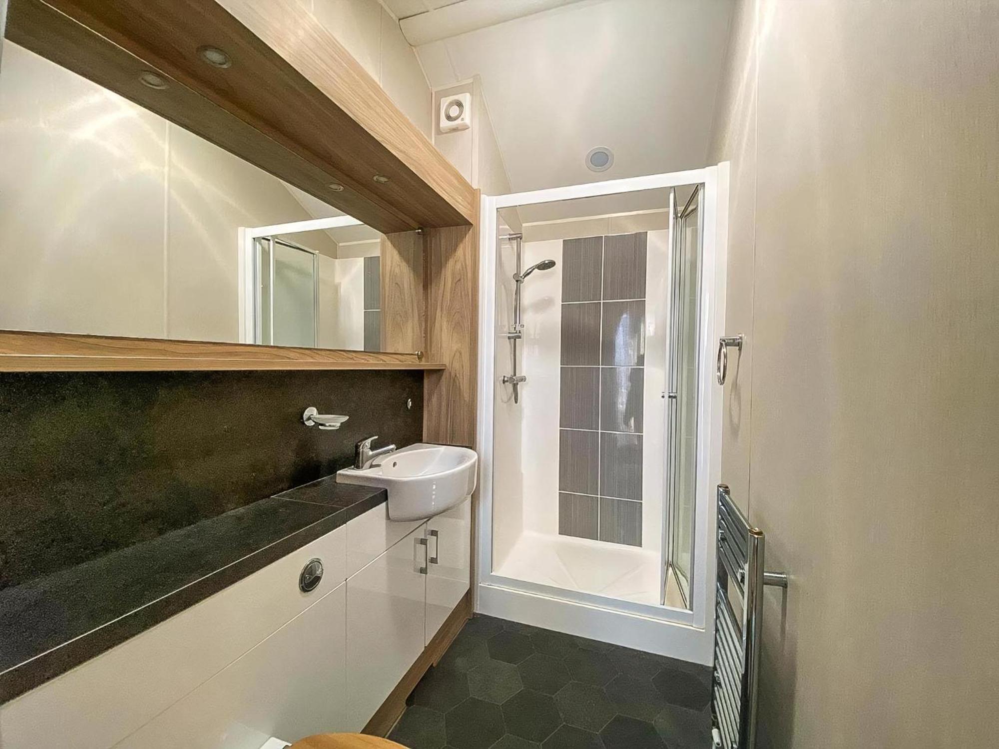Luxury Caravan At Seaview Holiday Park In Kent Ref 47034Pb 위트스터블 외부 사진