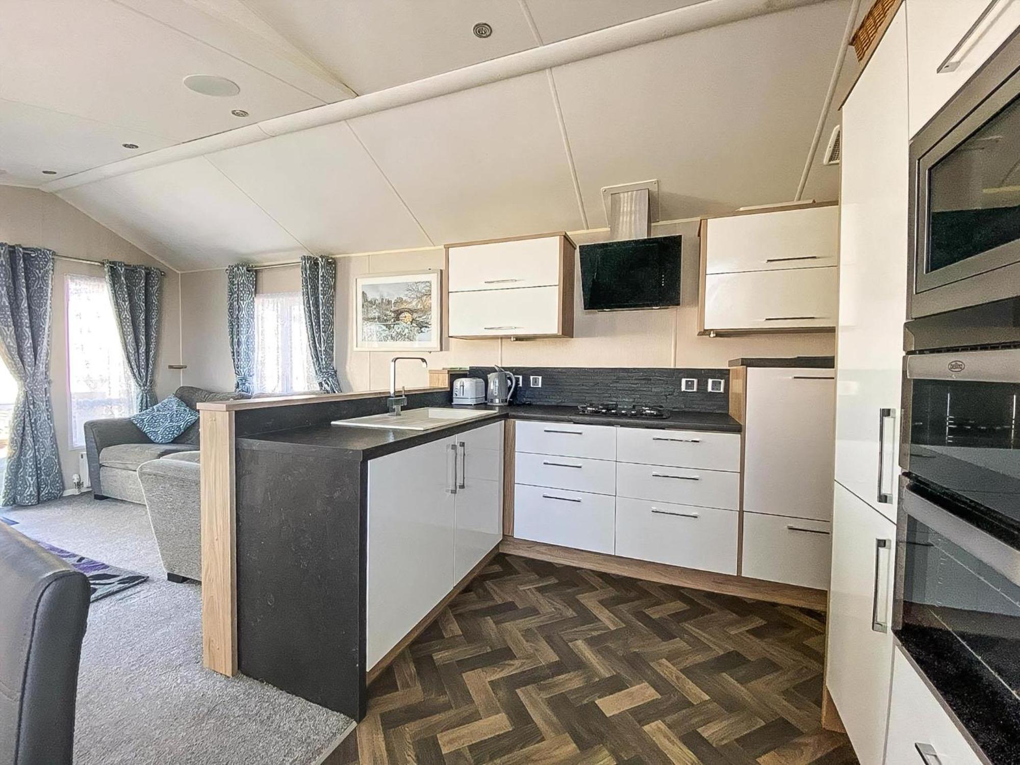 Luxury Caravan At Seaview Holiday Park In Kent Ref 47034Pb 위트스터블 외부 사진